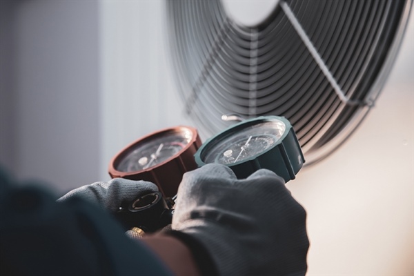 Why Hiring a Pro for HVAC Maintenance Is Important